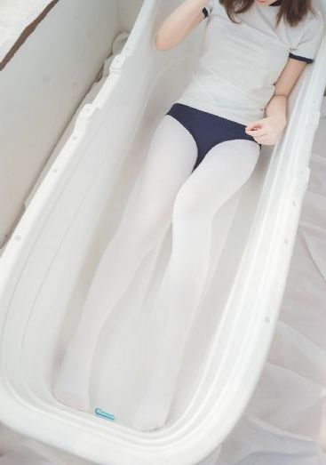 天天爽夜夜爽精品免费_1080动漫在线观看