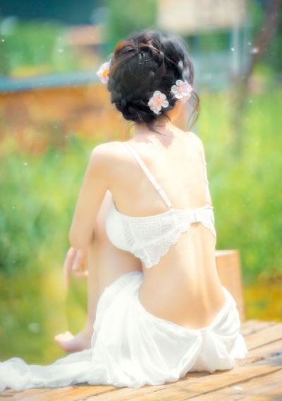 麻豆蜜桃久久久久久日_高清免费全集观看