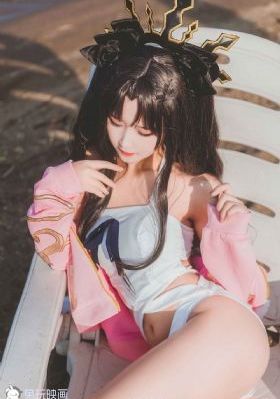 欧美金发极品白嫩_BD英语在线播放观看