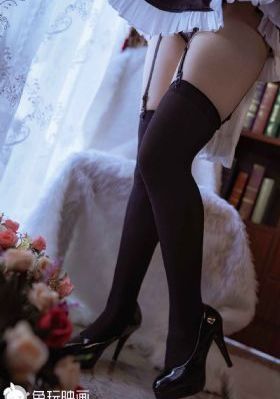 在线亚洲精品中文字幕美乳_超清电影在线观看